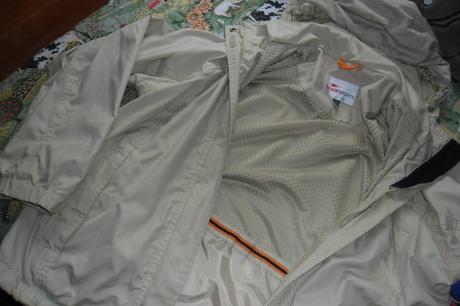 Prechodná bunda, 176