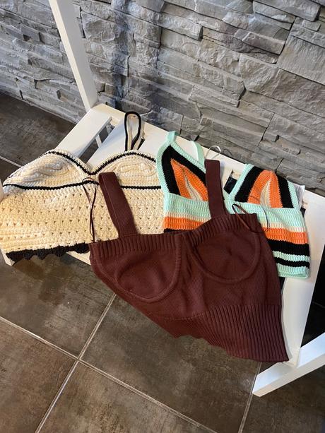 Zara topiky v.s spolu 6 eur, zara,s