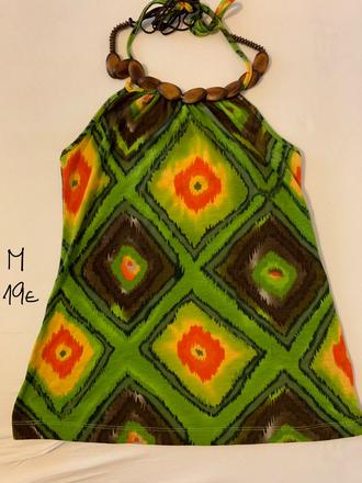 Krásny top s drevenou ozdobou, m