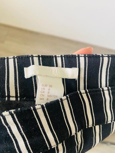 H&m nohavice s vysokým pasom, h&m,38
