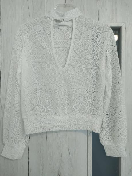 Biely čipkovaný top, 