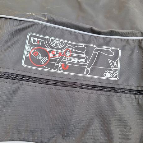 Rukávový obal na lyže audi,