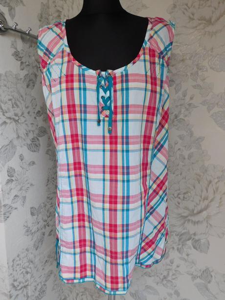 Kvalitna letna bluzka, 46