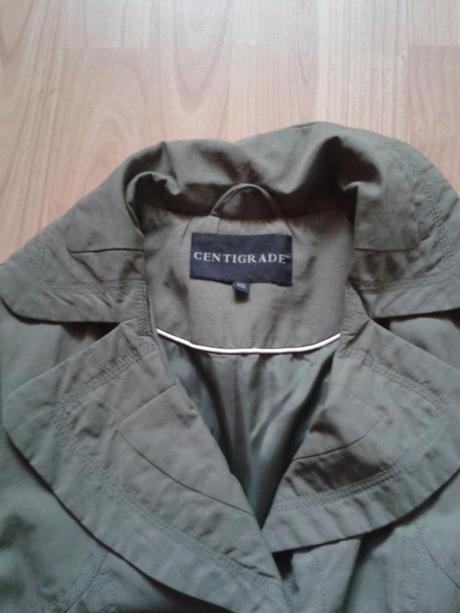 Zeleno hnedý trenčkot veľkosť xs, xs