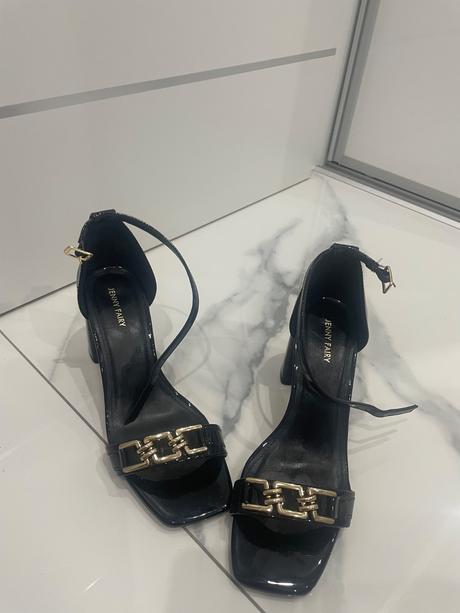 Dámske sandálky, 39