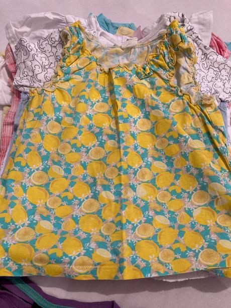 Tricka/tielka/ tuniky 25ks, 92