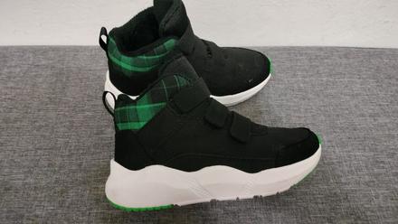 Nove zateplnene topanky, 31