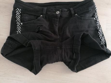 Rifľové kraťasy, 36