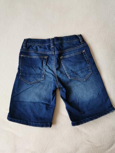 Krátke nohavice, c&a,134