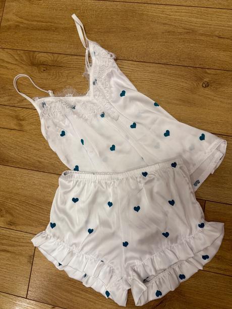 Bruuu slovakia luxusne satenove pyžamko, 34