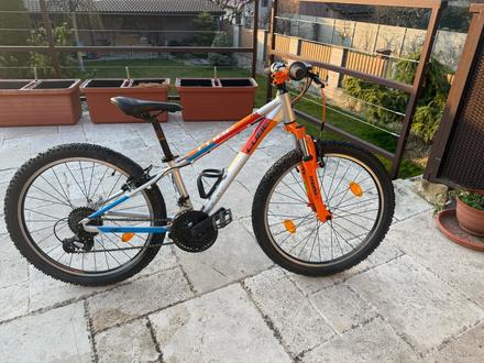 Bicykel cube, dema,24