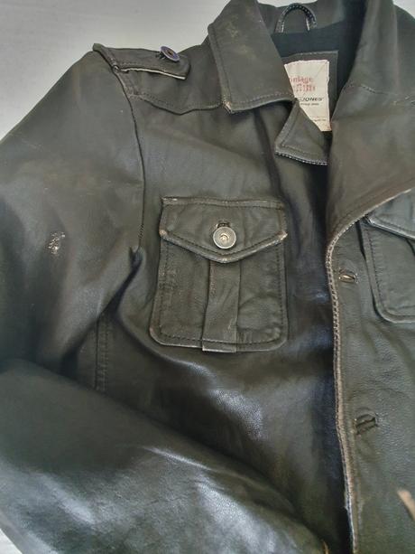 Predám pánsku koženú bundu motorkárskeho štýlu, l