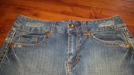 Minisukňa - rifľová krásna, 36