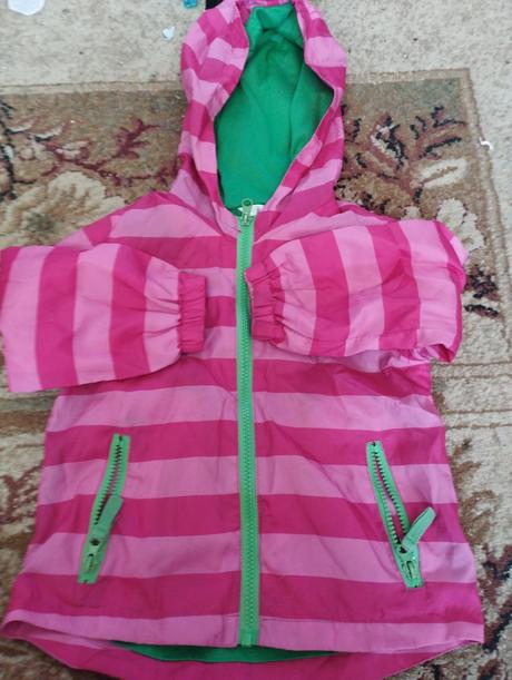 Tenká bundička, 98