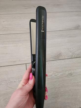 Žehlička na vlasy remington, 