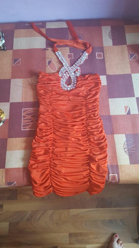 Saty s kamienkovym nahrdelnikom, m