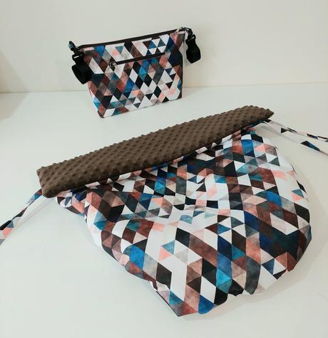 Nepadacia deka na kočík, 