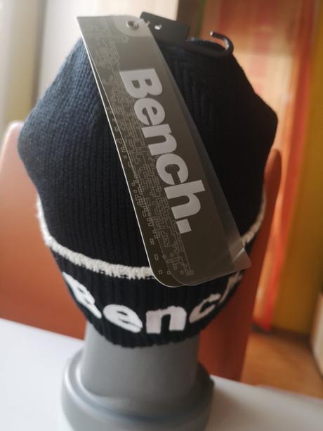 Bench pánska zimná čiapka so šiltom, bench