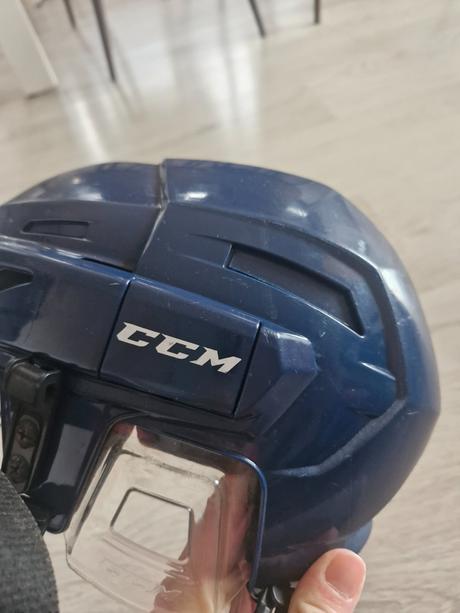 Prilba na hokej, ccm,s