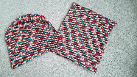 Čiapka a nakrčník, l / m / s