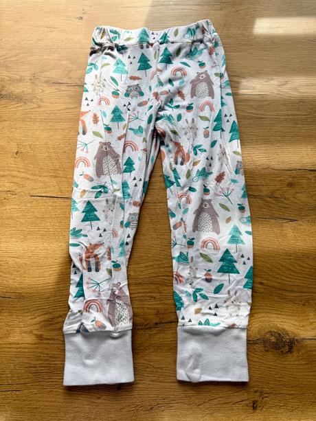 Rastúce bambusové pyžamko pyžamkovo, 98