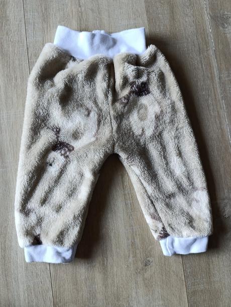 Hunate tepláčiky, 68