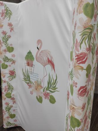 Prebaľovacia podložka s plameniakmi nová, 