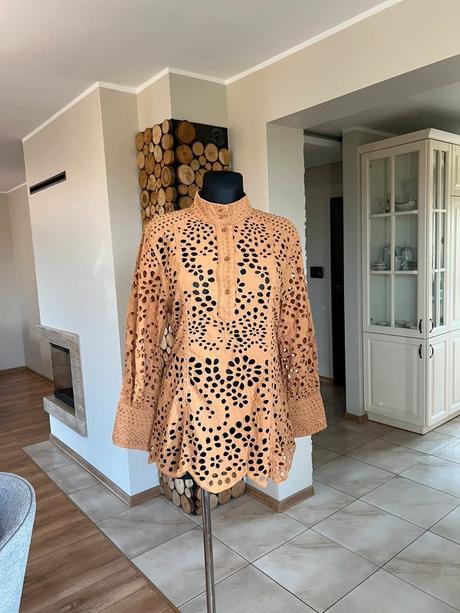 Cos bluzka hneda, cos,l