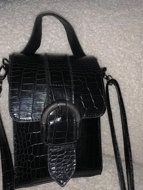 Kožená crossbody kabelka,