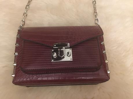 Kabelka, stradivarius