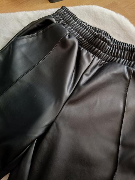 Dievčenské koženkové nohavice, 134