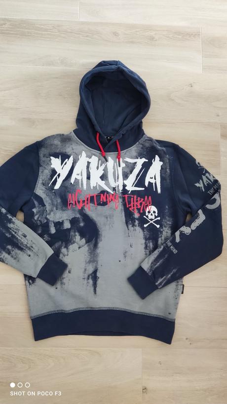 Mikina yakuza 7, l
