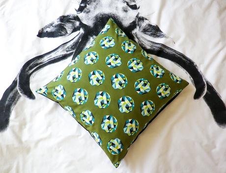 Obliečka na vankúš olive meteors 50x50cm, šírka (cm): 50,dĺžka (cm): 50