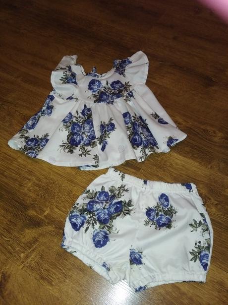 Krásny komplet tunika s krataskami, 86