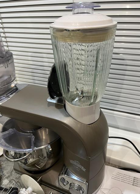 Eta gratus 0028 90030 kuchynský robot, eta