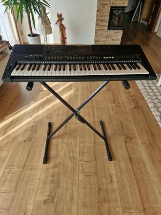Keyboard yamaha,