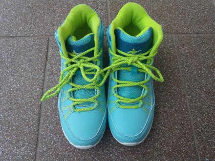 Detské botasky nenosené, 38