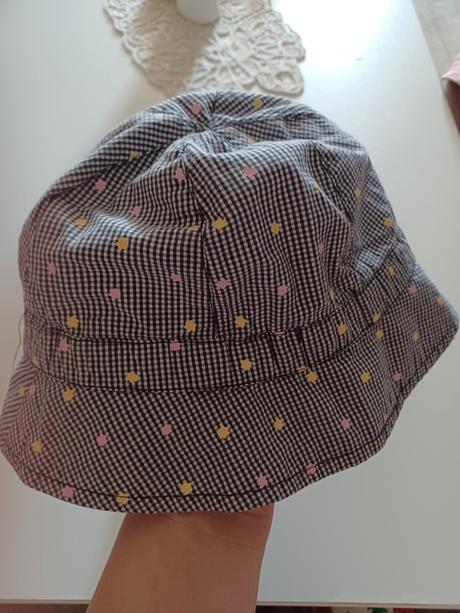 Klobúk, coccodrillo,48