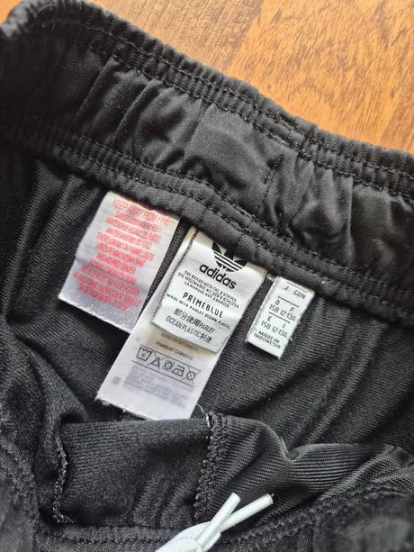 Krásne adidas tepláky 158, adidas,158