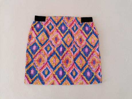 Sukňa so zipsom vpredu, m