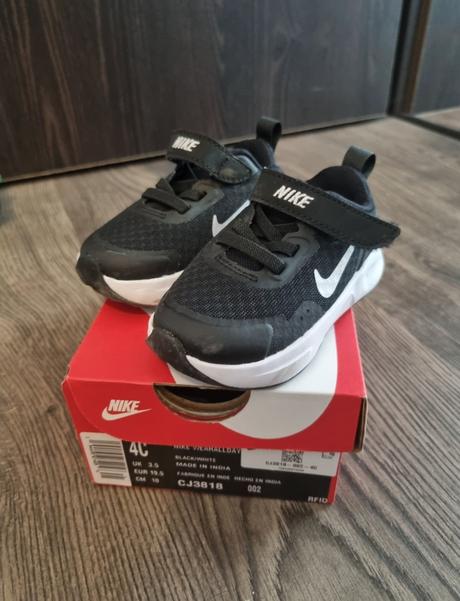 Nike tenisky, nike,19