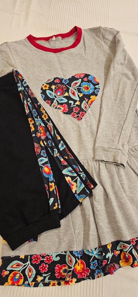 Šaty a legíny folk, modelko,140