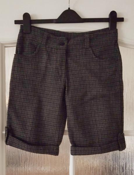 Hrubé šortky k pančuchám, s