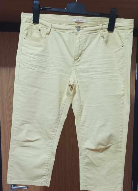 Capri nohavice žltej farby, camaieu,44