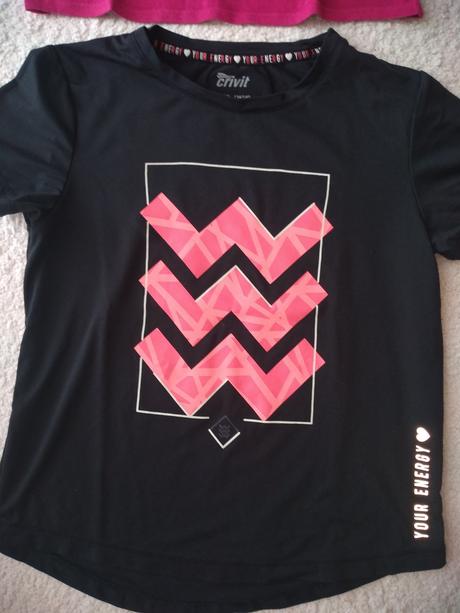 2 x športové tričko, 134