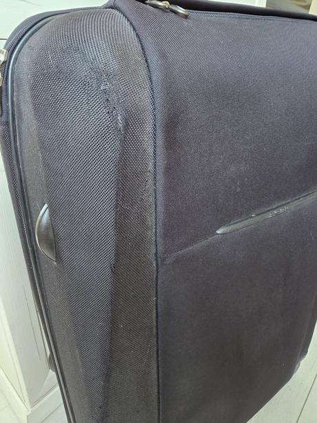Veľký kufor, samsonite