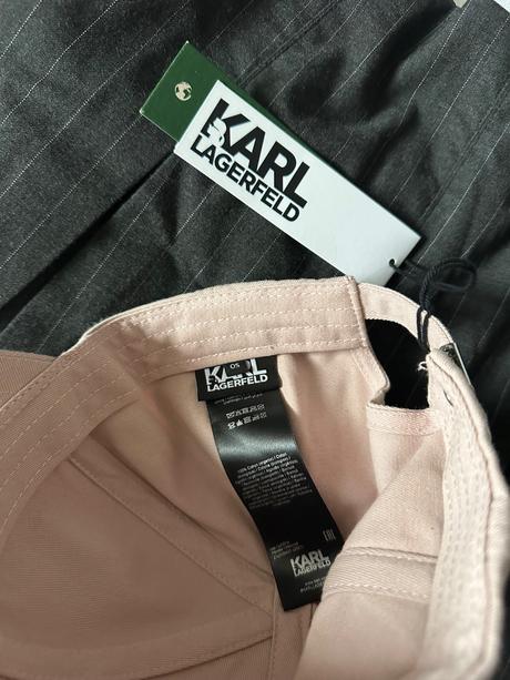 Šiltovka karl lagerfeld, 