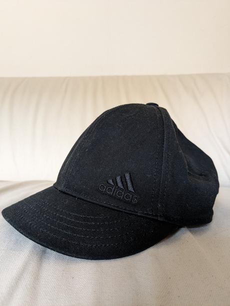 Adidas šiltovka, adidas