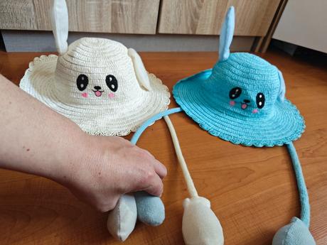 Klobúky so zdvihajucimi ušami na pumpicku, 54