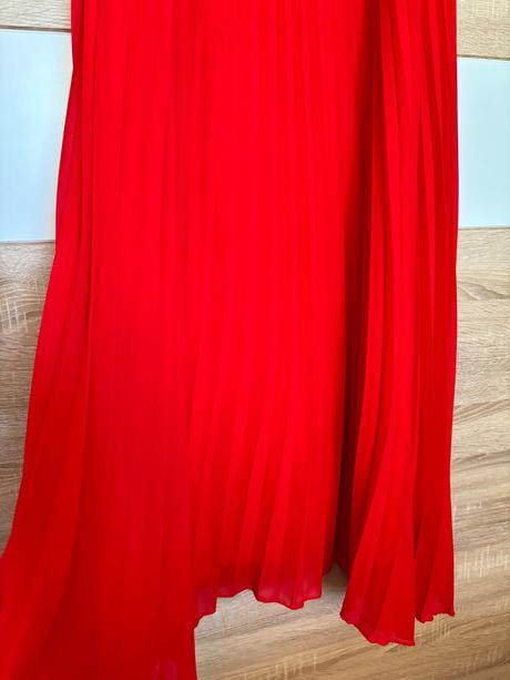 Spoločenské plisované šaty s čipkou, xxxl